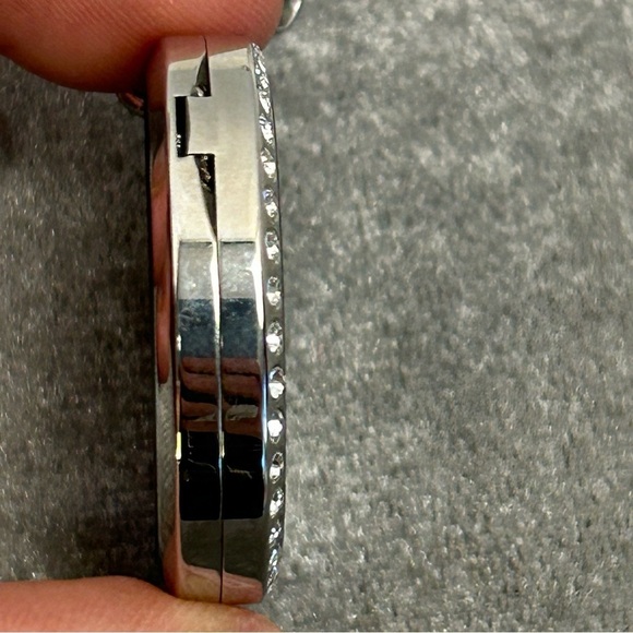 SOUTH Hill designs silver tone locket pendant necklace - Picture 5 of 9